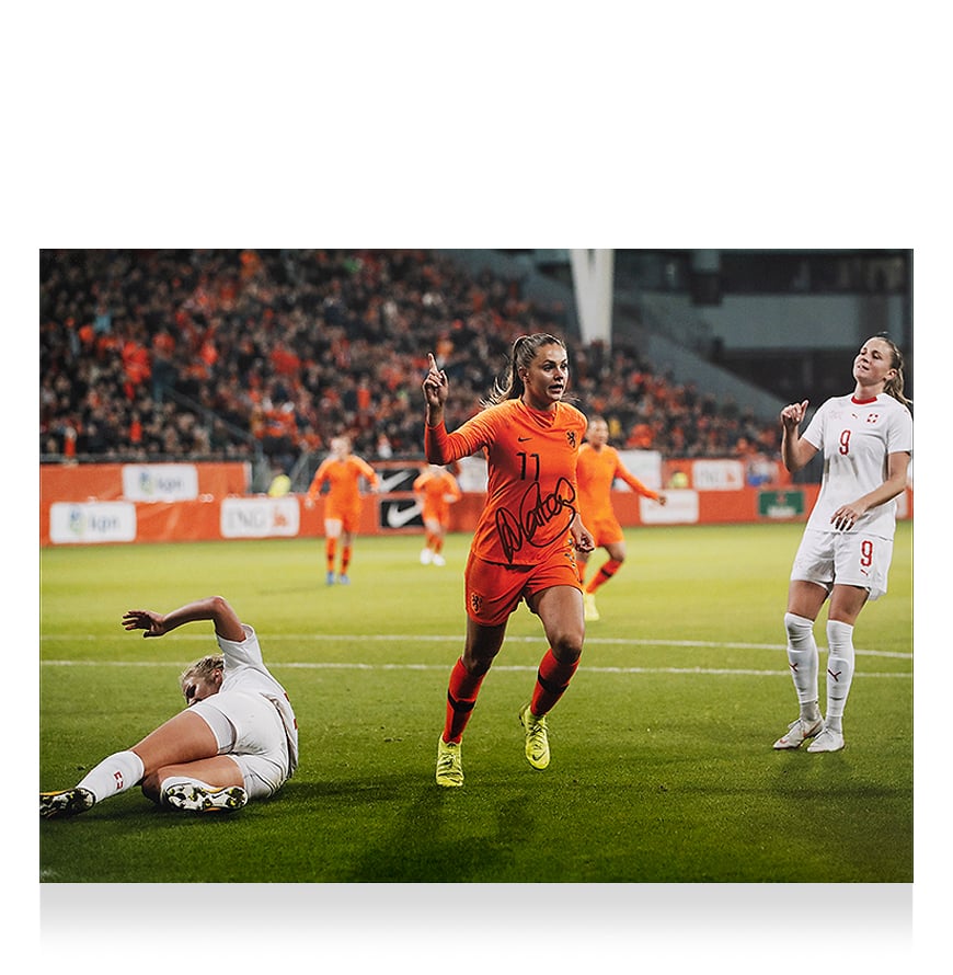 Lieke Martens signed Netherlands memorabilia