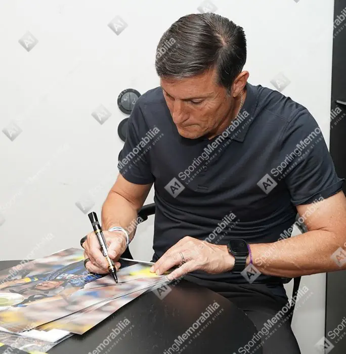 2023-24 TOPPS UEFA CC Javier Zanetti #A-JZ Auto Inter Milan Argentine