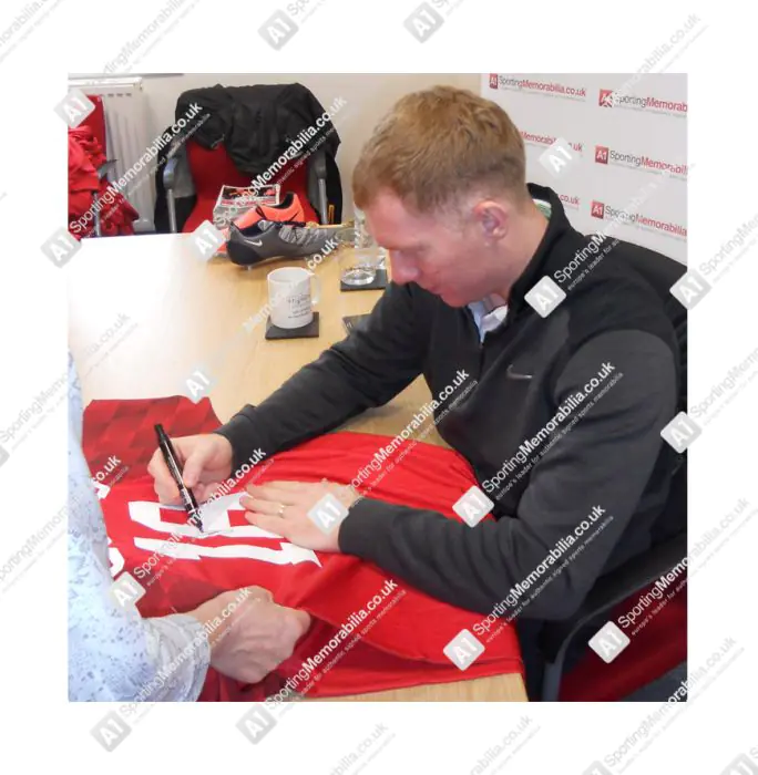 Paul Scholes Hand Signed 1998 Manchester United Shirt - Number 18