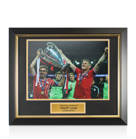 Framed Philipp Lahm Signed FC Bayern Munich Photo: Champions League Winner: Trophy Winners Range