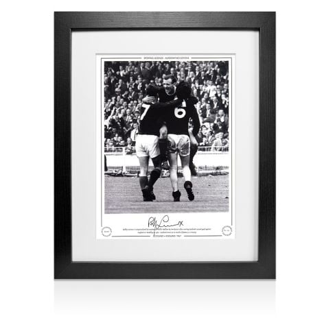 Framed Bobby Lennox Signed Scotland Photo - Scotland vs England 1967