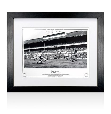 Framed Cliff Jones Signed Tottenham Hotspur Photo - 1968