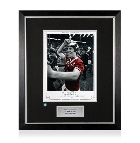 Premium Framed Gordon Hill Signed Manchester United Photo - 1977 FA Cup Winners Celebrations