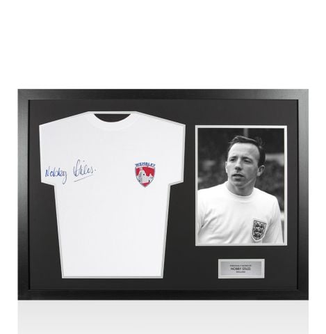 PRE-FRAMED Nobby Stiles Signed Shirt - Wembley Legends - Panoramic