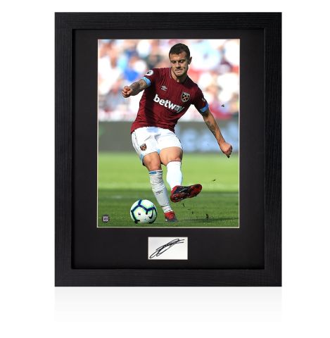 Framed Jack Wilshere Signed Card - West Ham United