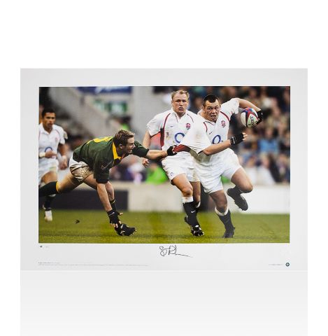 WAREHOUSE SECONDS Steve Thompson Signed England Rugby Photo - On the Charge - Grade C