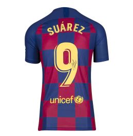 luis-suarez-signed-barcelona-
