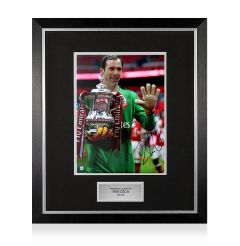 Premium Framed Petr Cech Signed Arsenal Photo: FA Cup 2017 Winner 